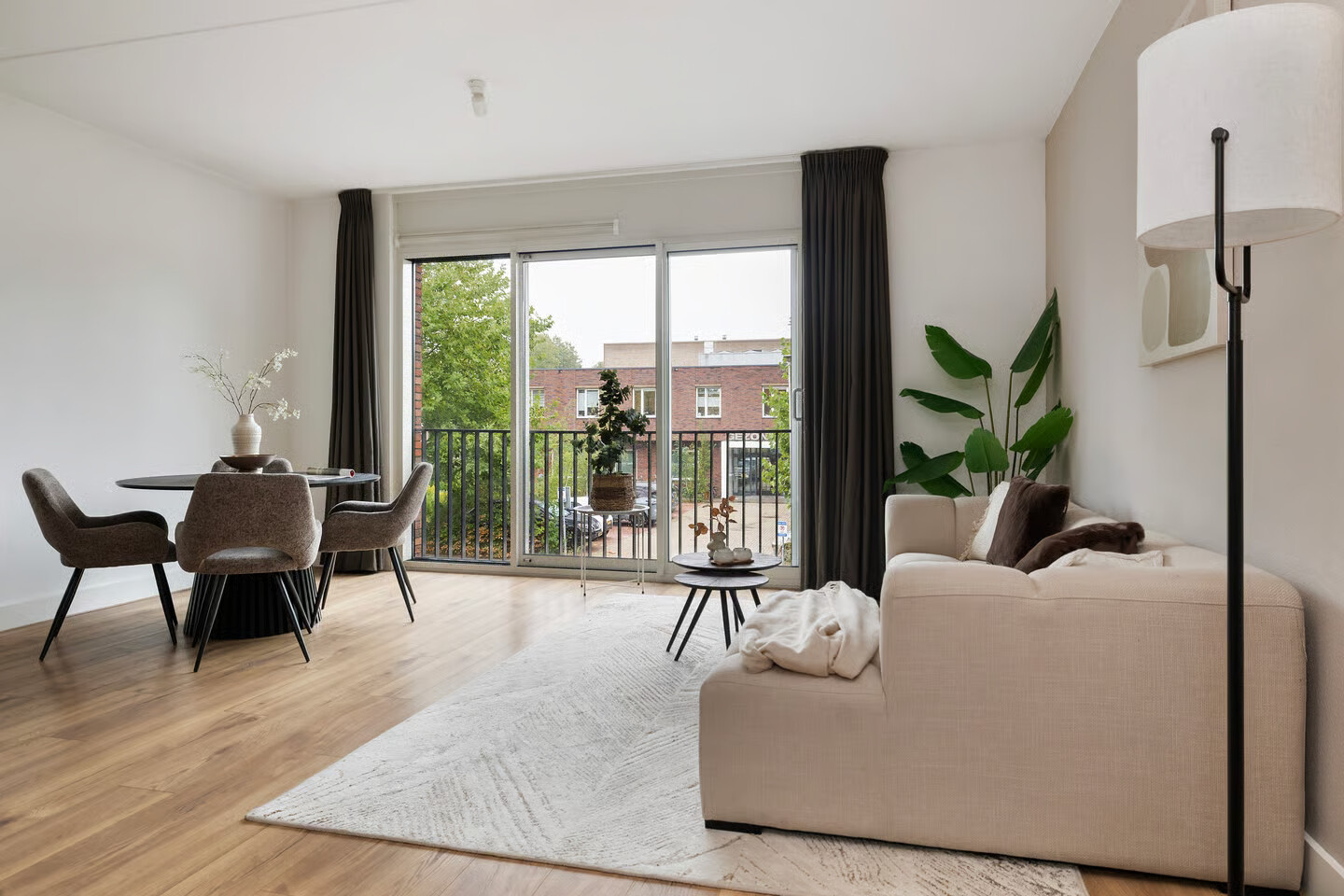 Tussenwoning te koop: Rijnhuizenlaan 19, Utrecht