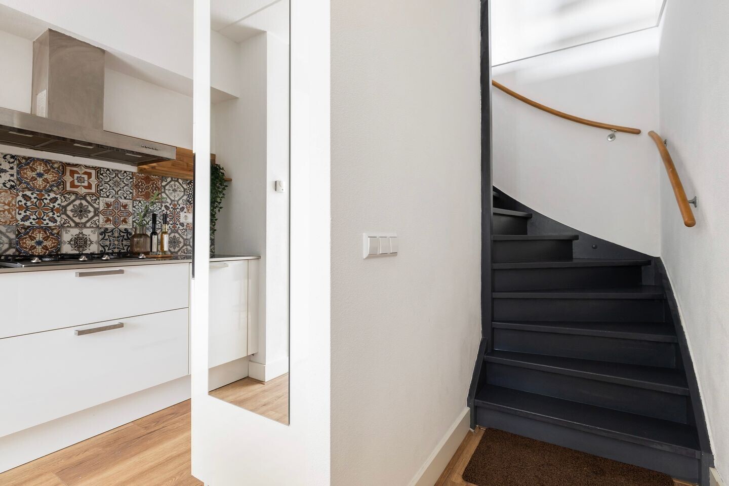 Tussenwoning te koop: Rijnhuizenlaan 19, Utrecht