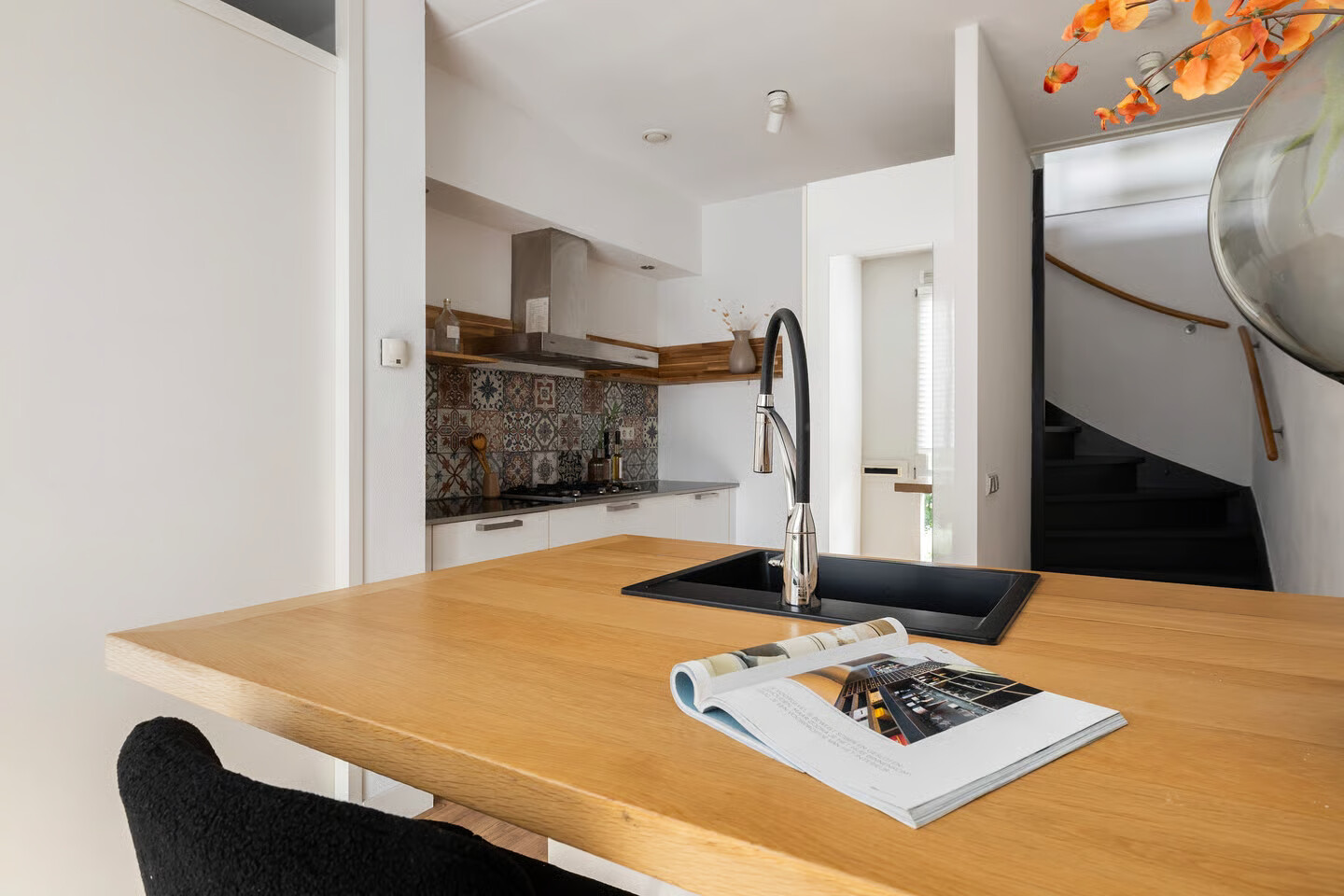 Tussenwoning te koop: Rijnhuizenlaan 19, Utrecht