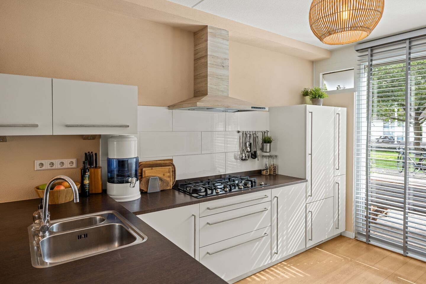 Tussenwoning te koop: Roelof Drosthof 17, Utrecht