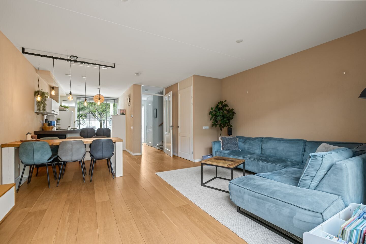 Tussenwoning te koop: Roelof Drosthof 17, Utrecht