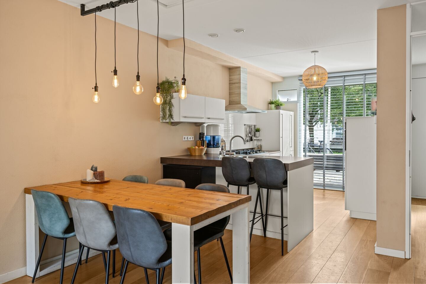 Tussenwoning te koop: Roelof Drosthof 17, Utrecht