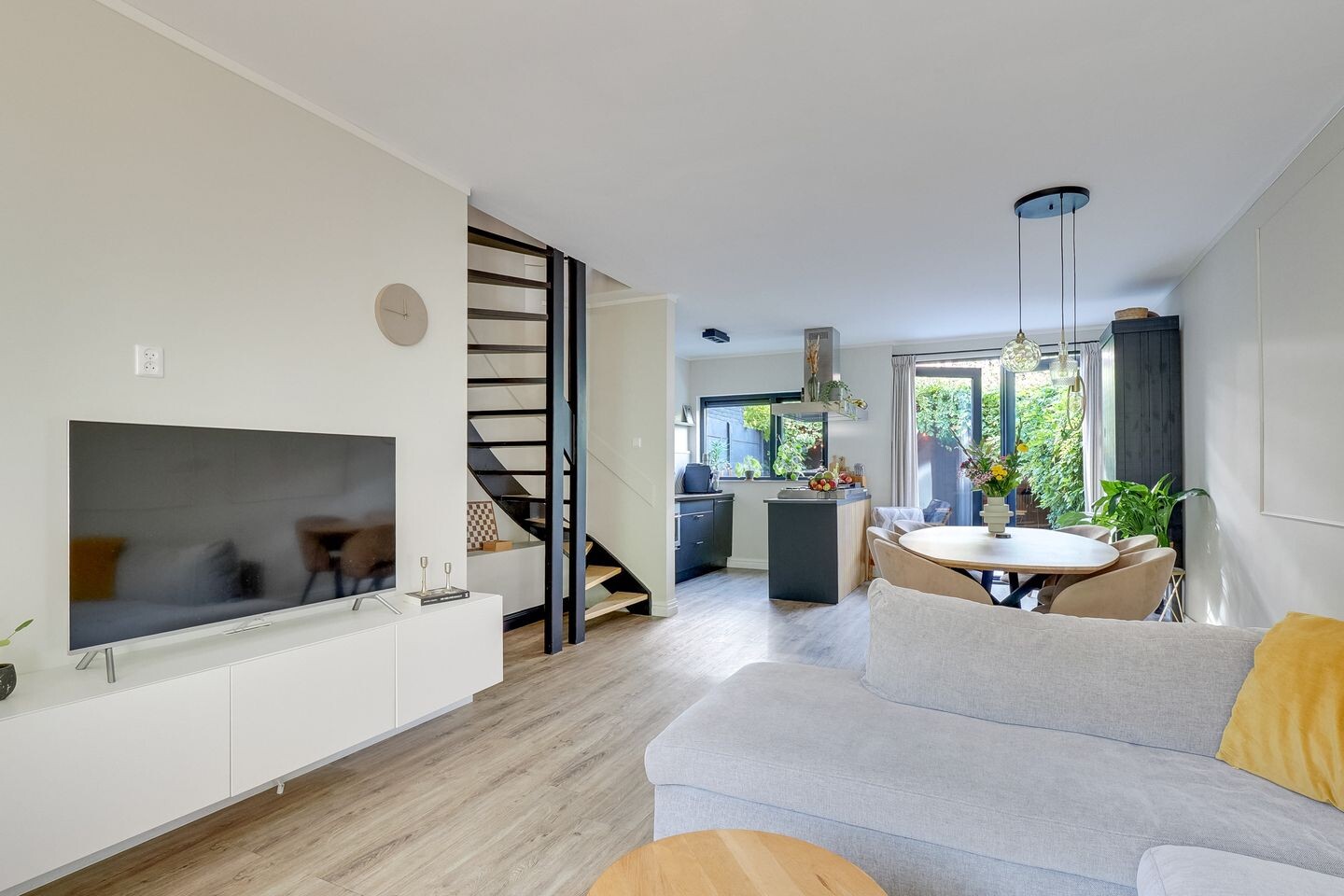 Tussenwoning te koop: Hoogravenseweg 119, Utrecht