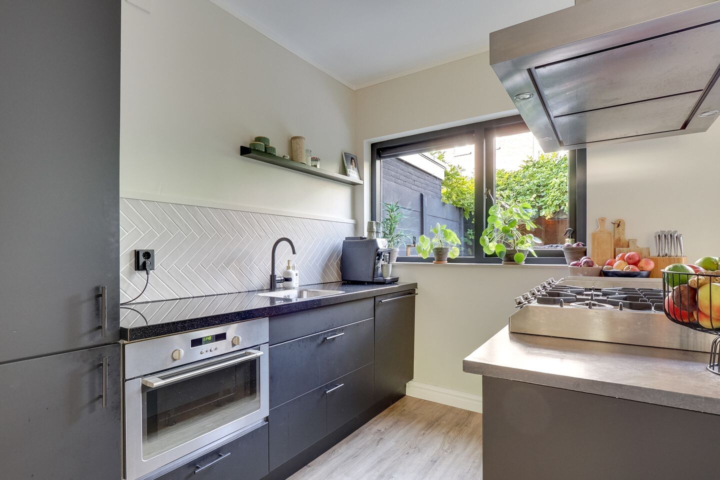 Tussenwoning te koop: Hoogravenseweg 119, Utrecht