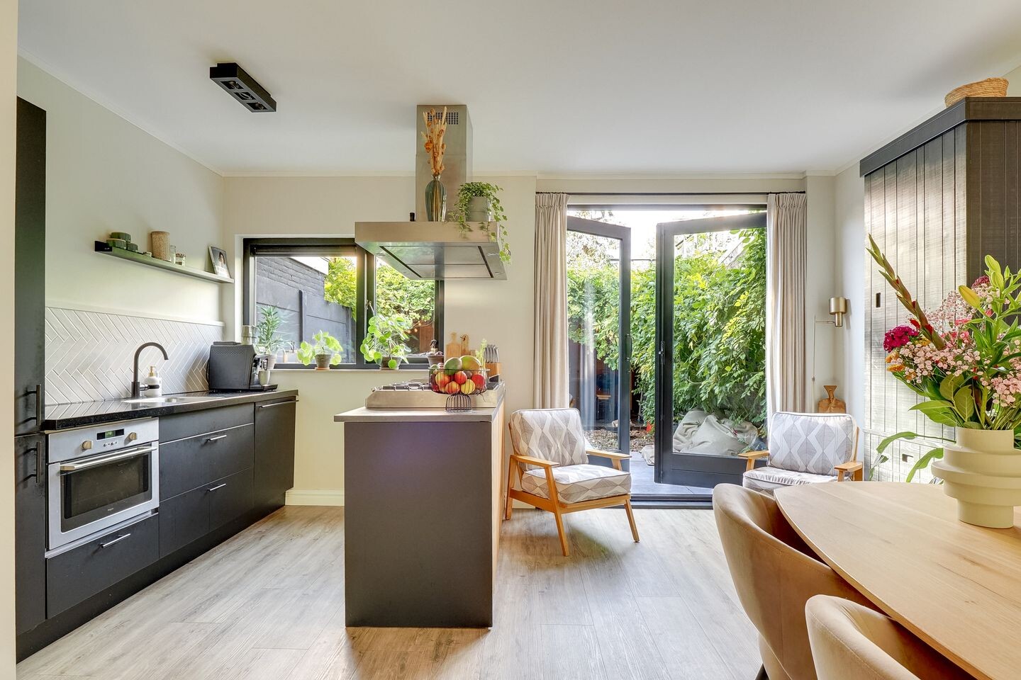 Tussenwoning te koop: Hoogravenseweg 119, Utrecht