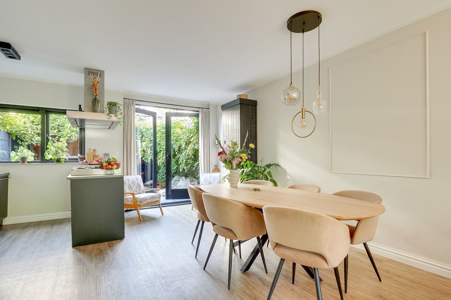 Tussenwoning te koop: Hoogravenseweg 119, Utrecht