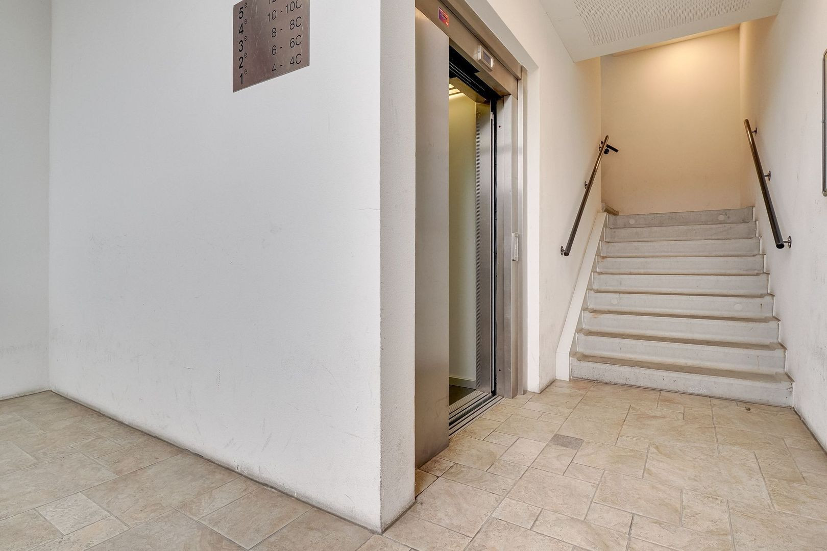 Appartement te koop: Constant Erzeijstraat 10A, Utrecht