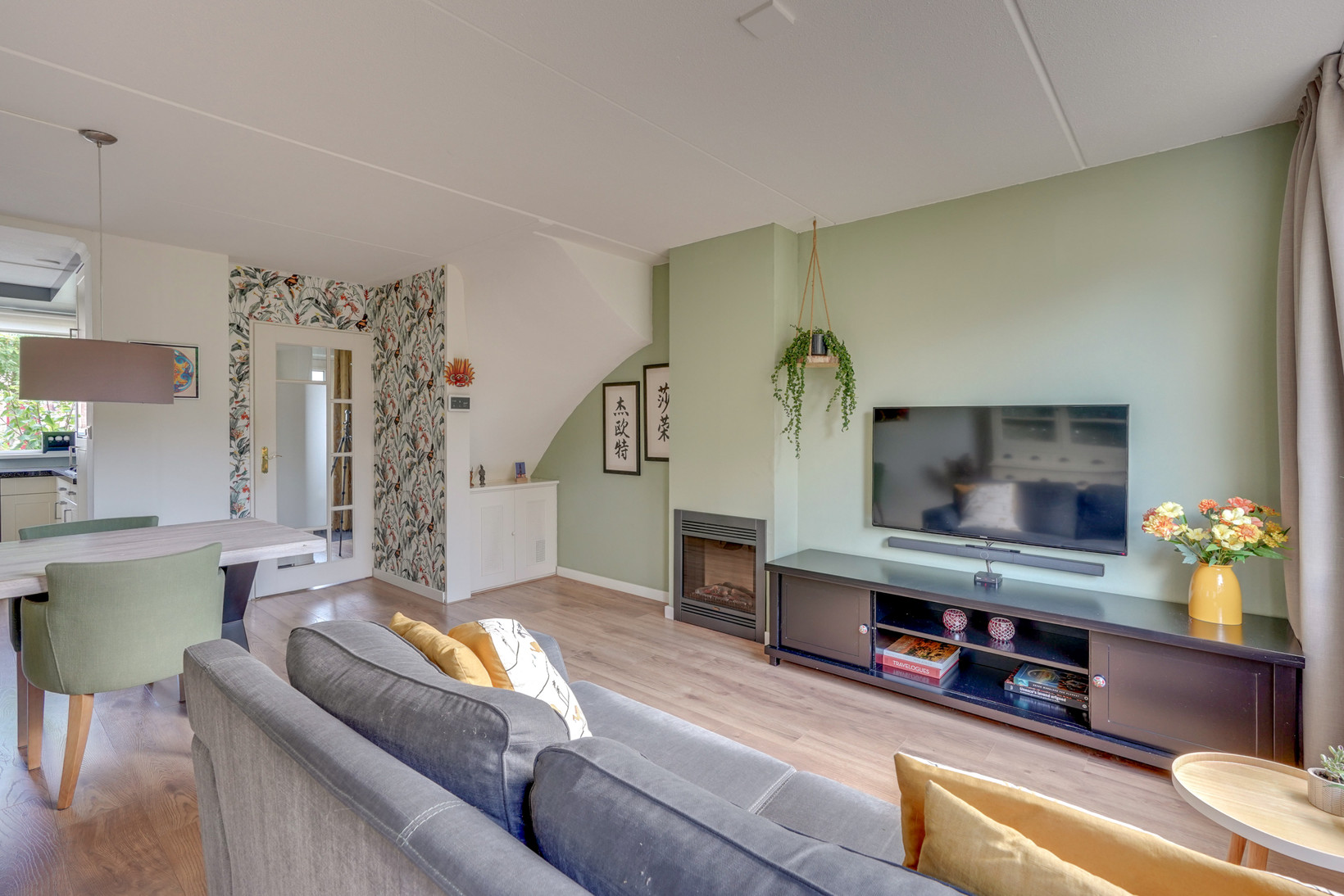 Tussenwoning te koop: Filipijnen 105, Utrecht