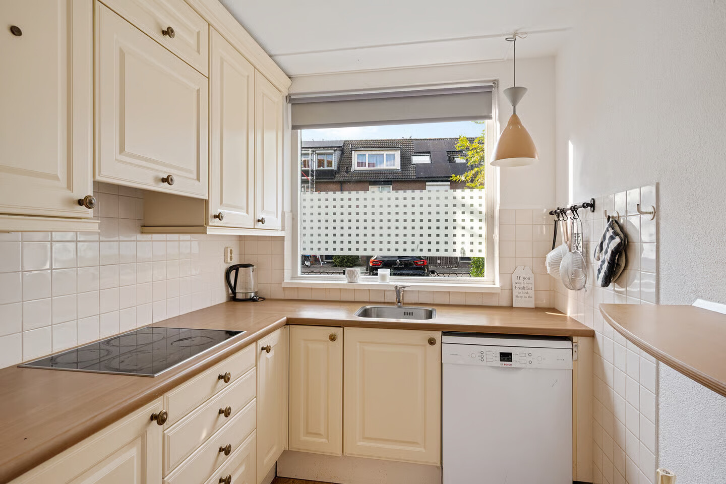 Tussenwoning te koop: Filipijnen 64, Utrecht