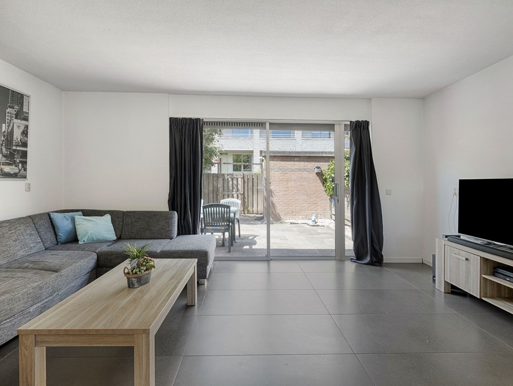 Tussenwoning te koop: Amerongseberg 33, Utrecht