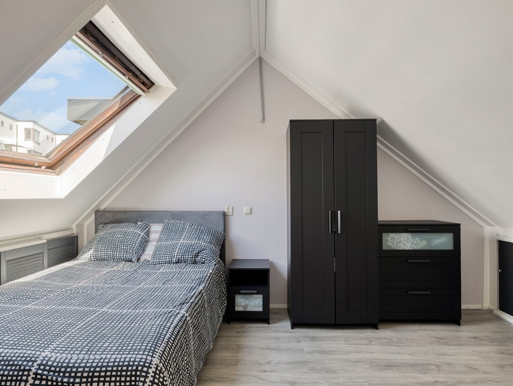 Tussenwoning te koop: Amerongseberg 33, Utrecht