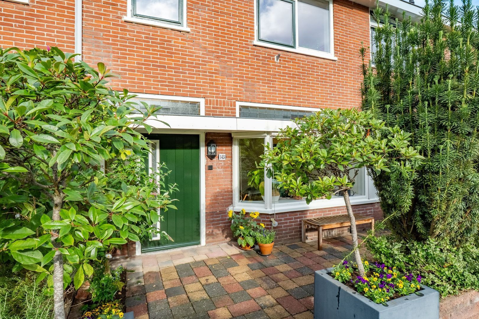Tussenwoning te koop: Verlengde Hoogravenseweg 145, Utrecht