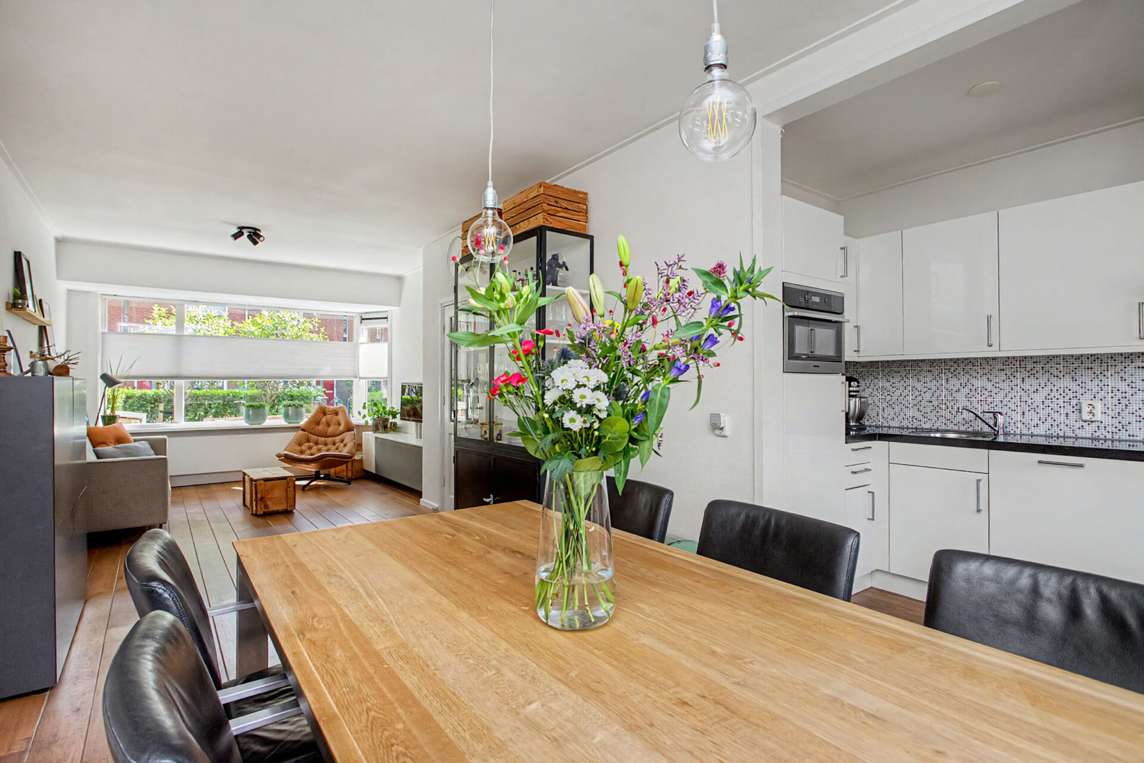 Tussenwoning te koop: Hooft Graaflandstraat 67, Utrecht