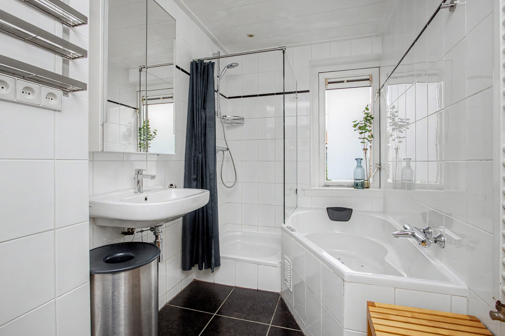 Tussenwoning te koop: Hooft Graaflandstraat 67, Utrecht