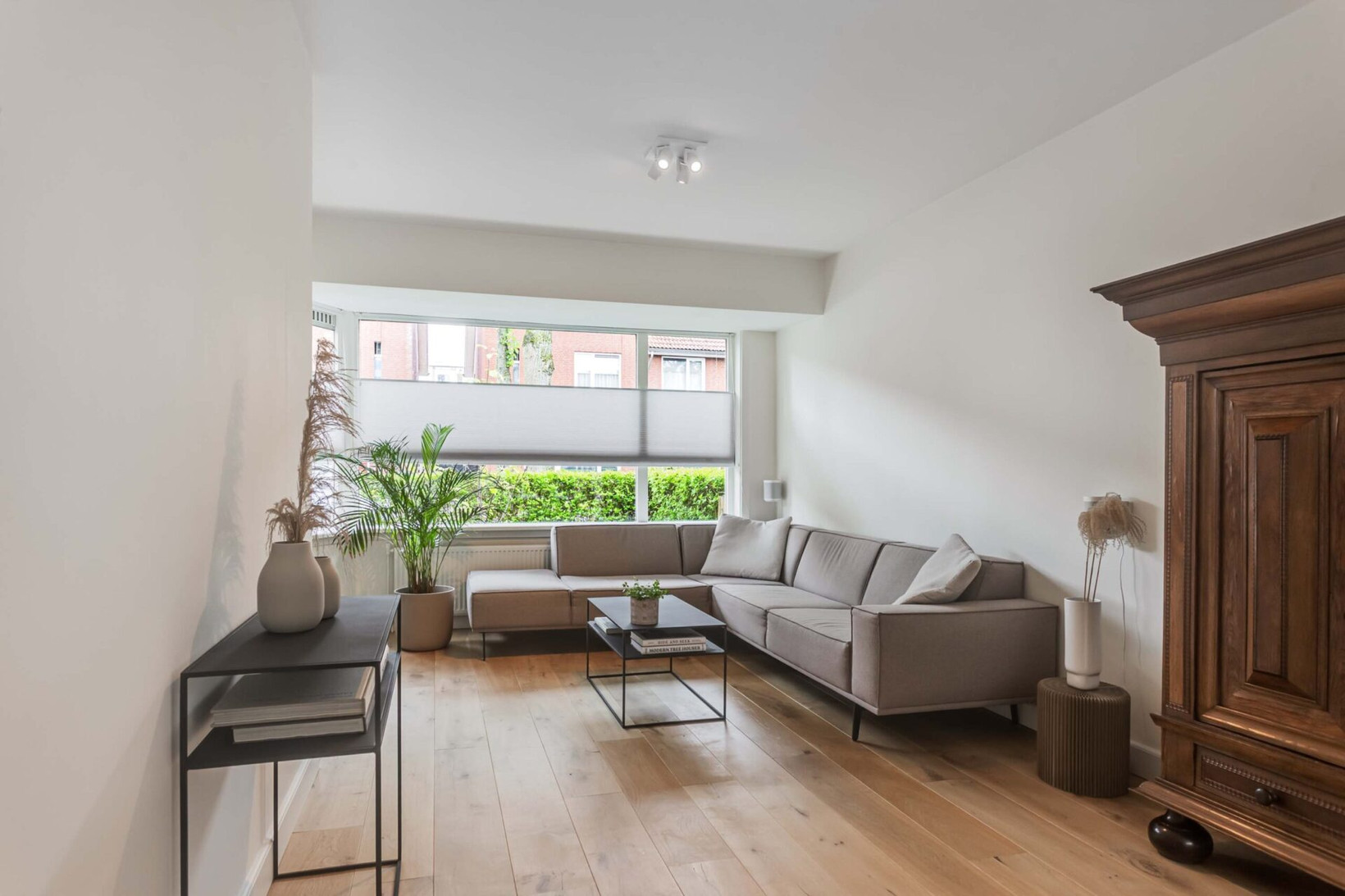 Tussenwoning te koop: Hooft Graaflandstraat 69, Utrecht