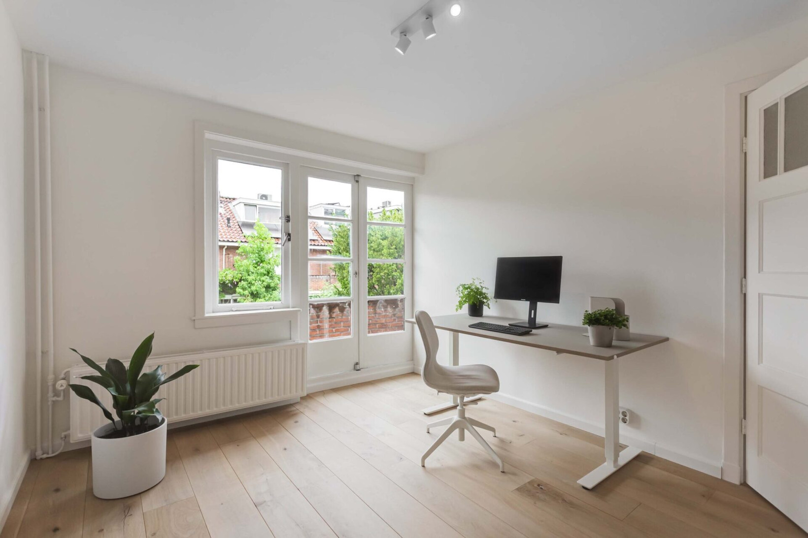 Tussenwoning te koop: Hooft Graaflandstraat 69, Utrecht