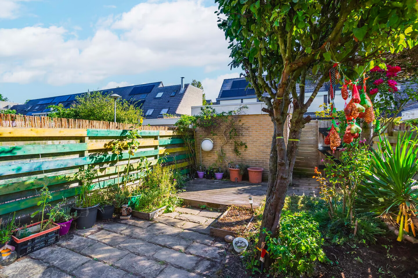 Tussenwoning te koop: Bertha von Suttnerlaan 13, Utrecht