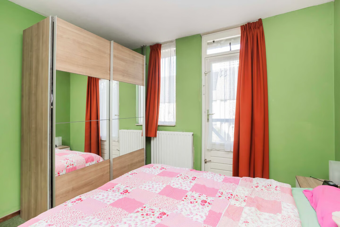 Tussenwoning te koop: Bertha von Suttnerlaan 13, Utrecht