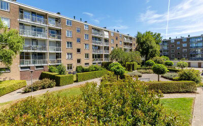 Van Bijnker. 65