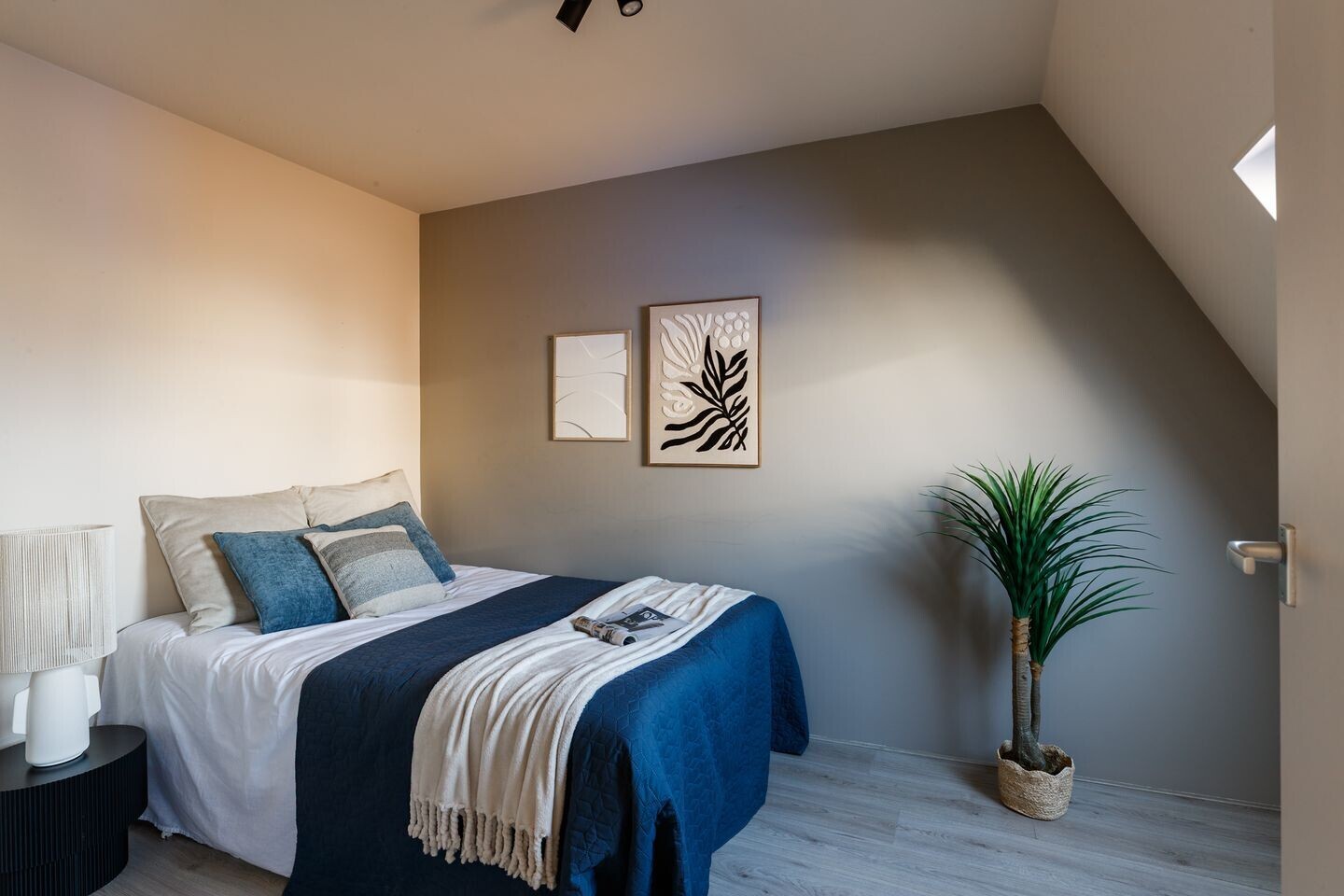 Hoekwoning te koop: Abel Tasmanstraat 70, Utrecht