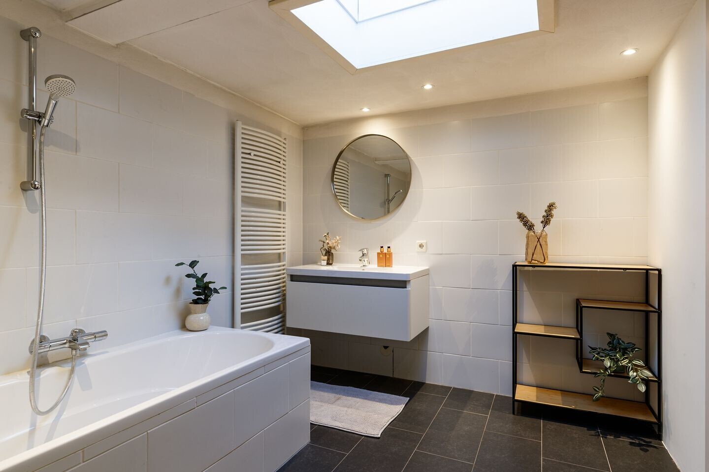 Hoekwoning te koop: Abel Tasmanstraat 70, Utrecht