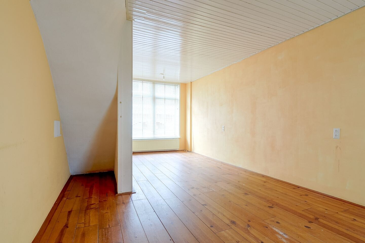 Tussenwoning te koop: Borneostraat 38, Utrecht