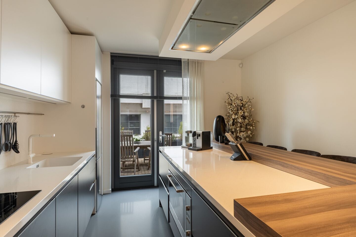 Tussenwoning te koop: Shakespearehof 2, Utrecht