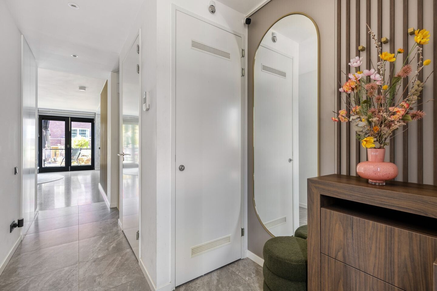Tussenwoning te koop: Shakespearehof 2, Utrecht