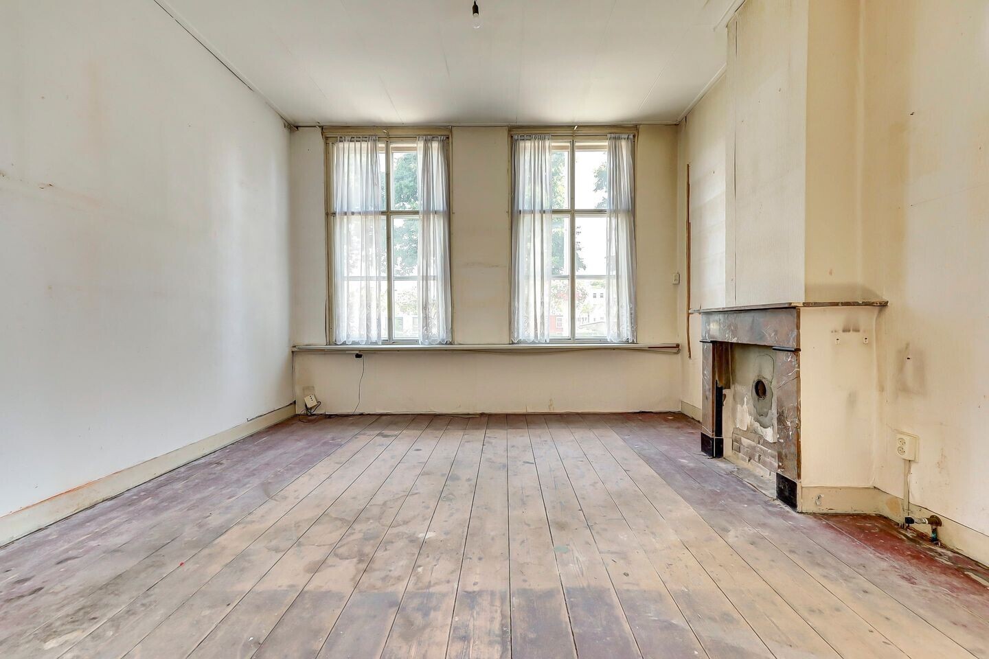 Twee-onder-één-kap te koop: Kanaalweg 81, Utrecht