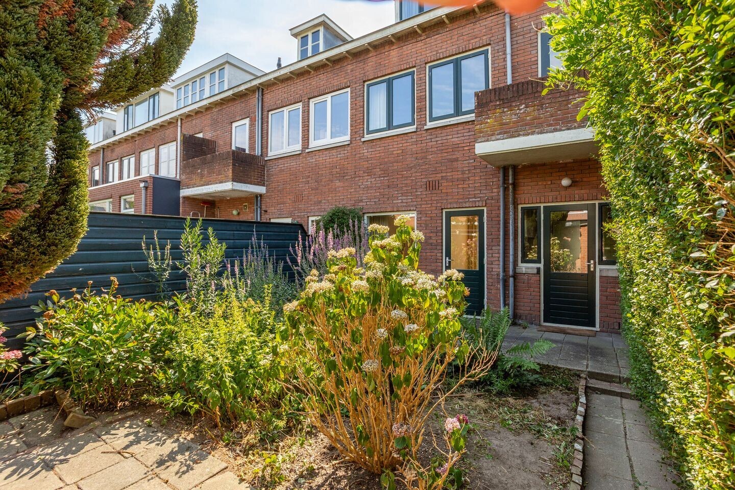 Tussenwoning te koop: Petristraat 11, Utrecht