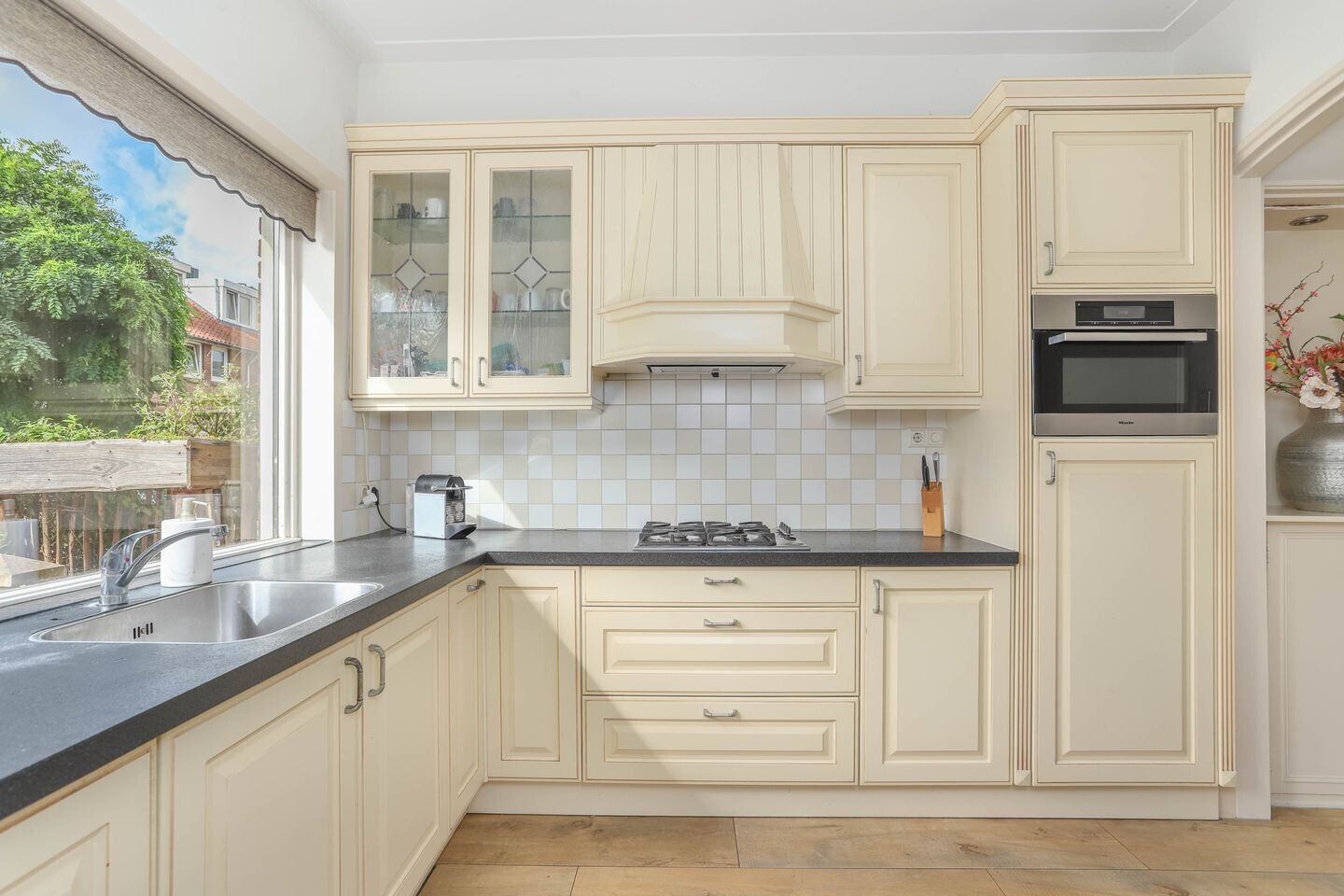 Tussenwoning te koop: Barkasstraat 3, Utrecht
