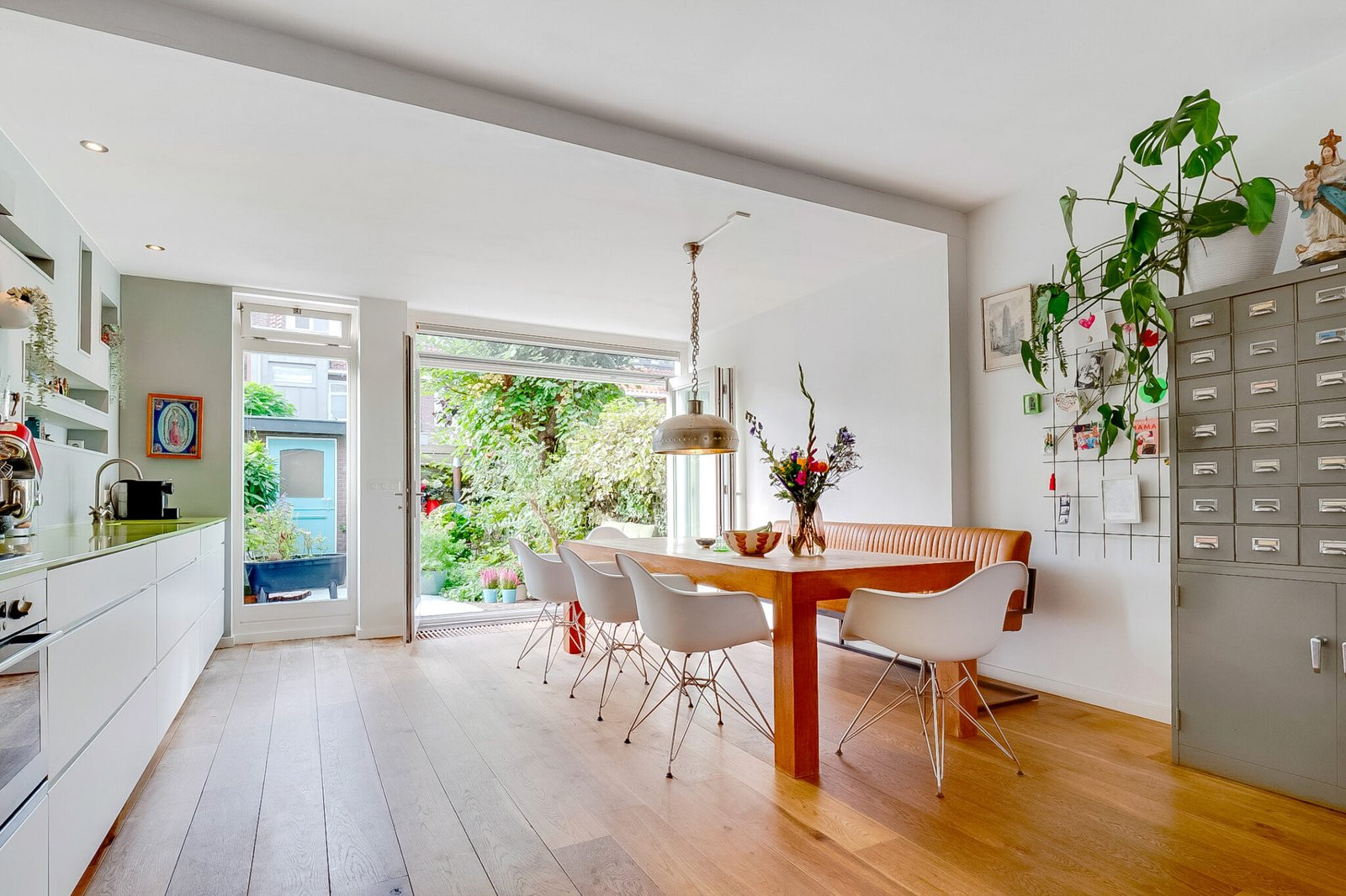 Tussenwoning te koop: Fregatstraat 24, Utrecht