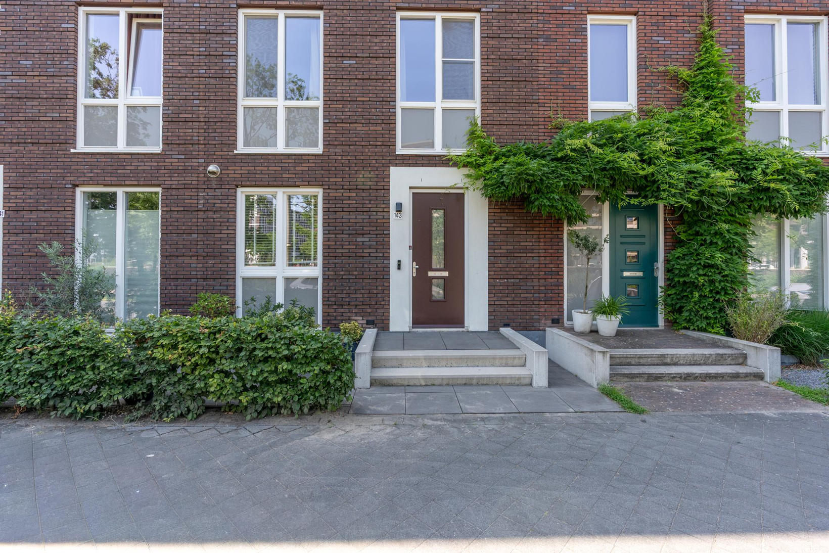 Tussenwoning te koop: Jan Wolkerssingel 143, Utrecht