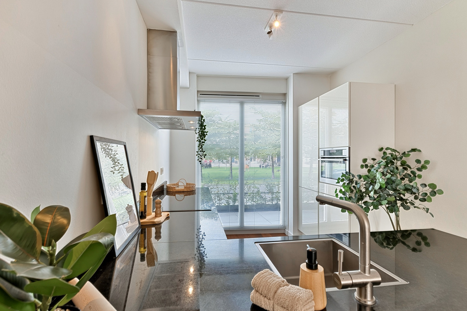 Tussenwoning te koop: André Voltenlaan 124, Utrecht