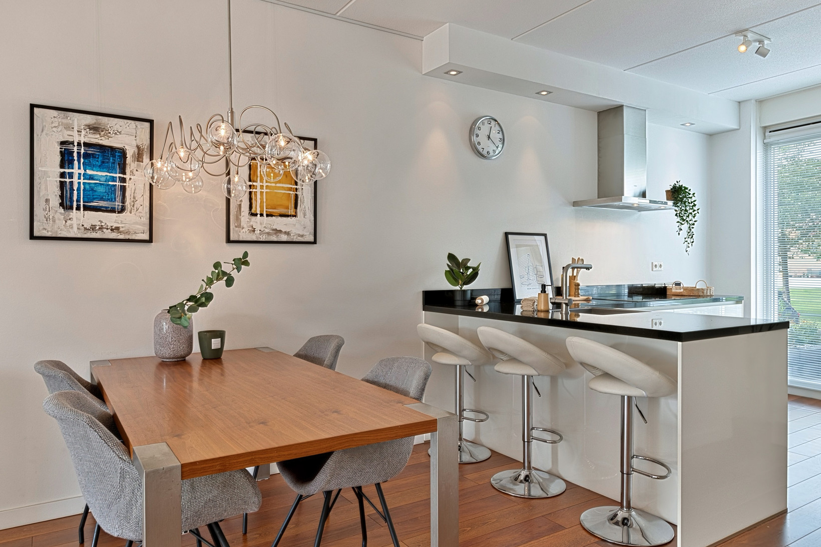 Tussenwoning te koop: André Voltenlaan 124, Utrecht