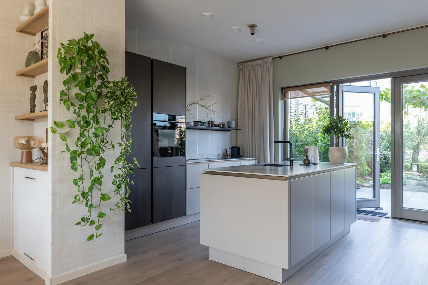 Tussenwoning te koop: Dukaatlaan 18, Utrecht