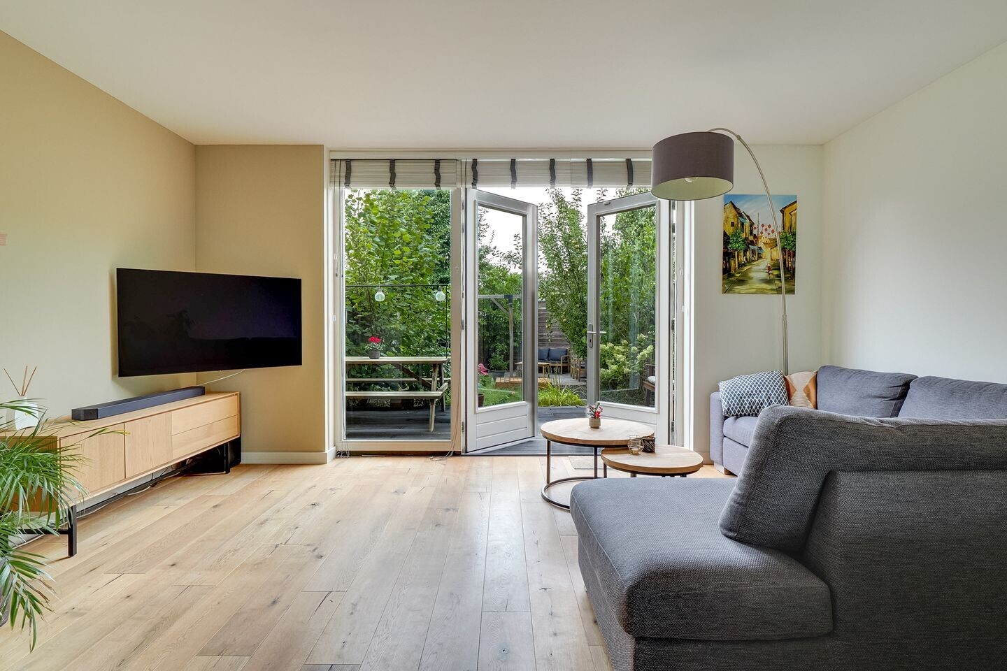 Tussenwoning te koop: Vanilleweg 57, Utrecht