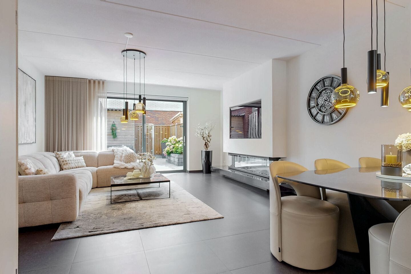 Hoekwoning te koop: Emile Hullebroeckstraat 17, Utrecht