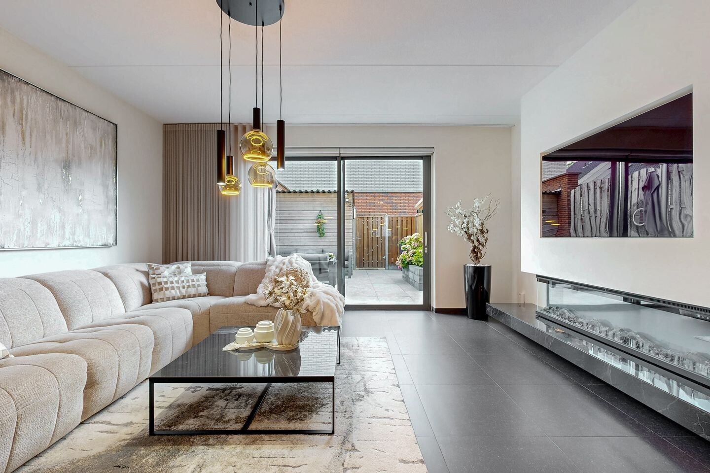 Hoekwoning te koop: Emile Hullebroeckstraat 17, Utrecht