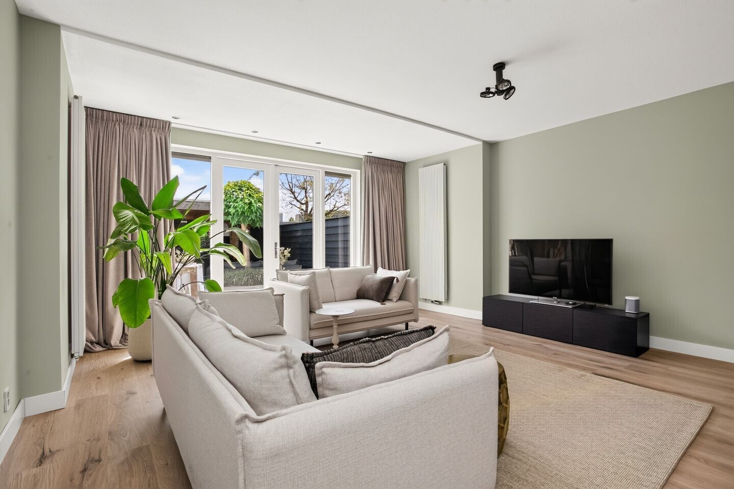 Tussenwoning te koop: Harry Banninkstraat 81, Utrecht