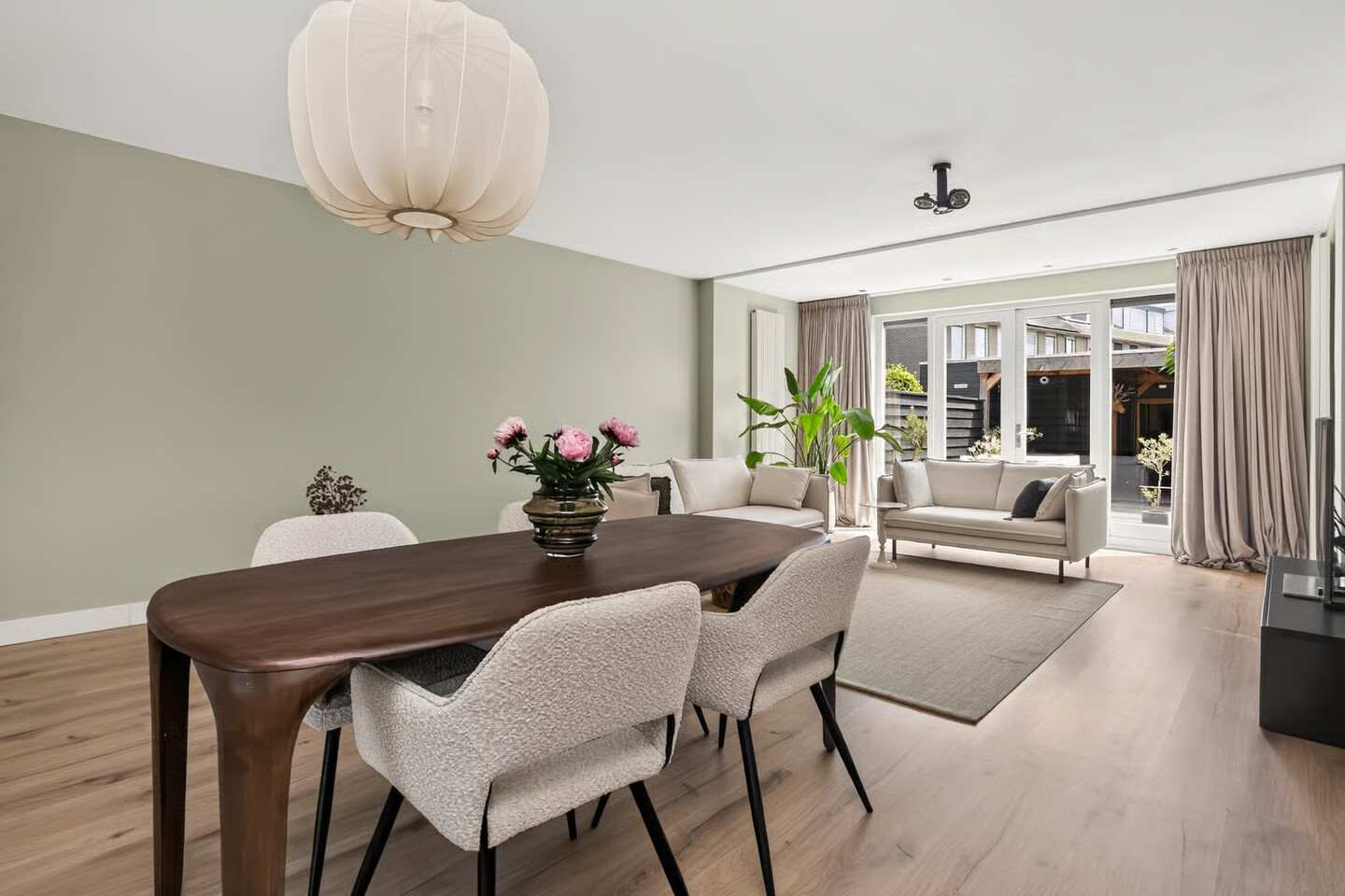 Tussenwoning te koop: Harry Banninkstraat 81, Utrecht