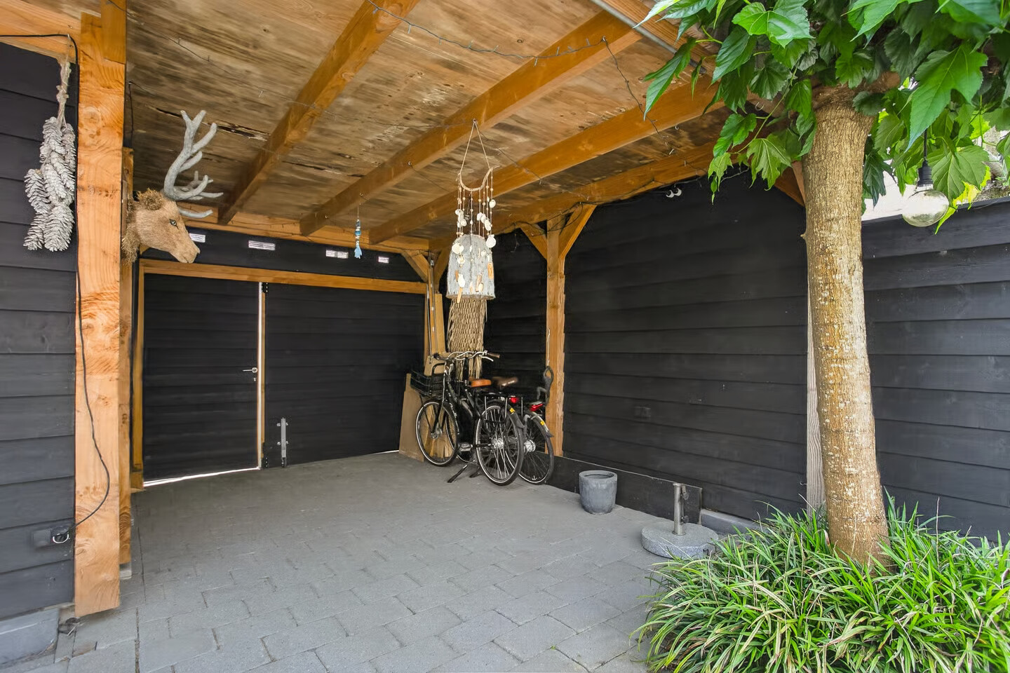 Tussenwoning te koop: Harry Banninkstraat 81, Utrecht