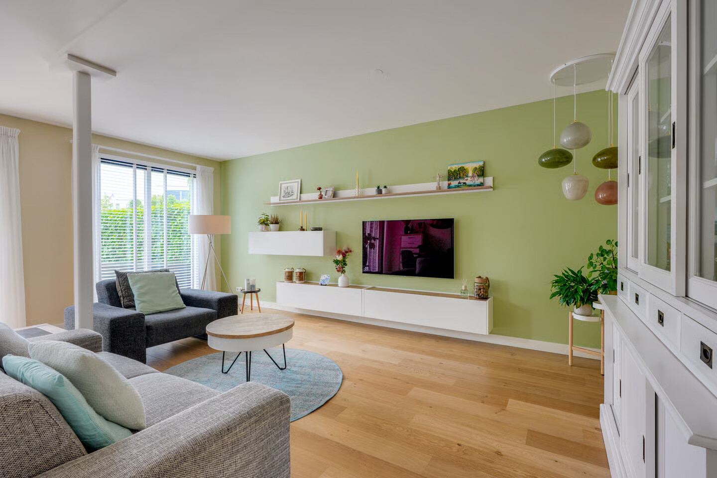 Tussenwoning te koop: Burt Bacharachstraat 56, Utrecht