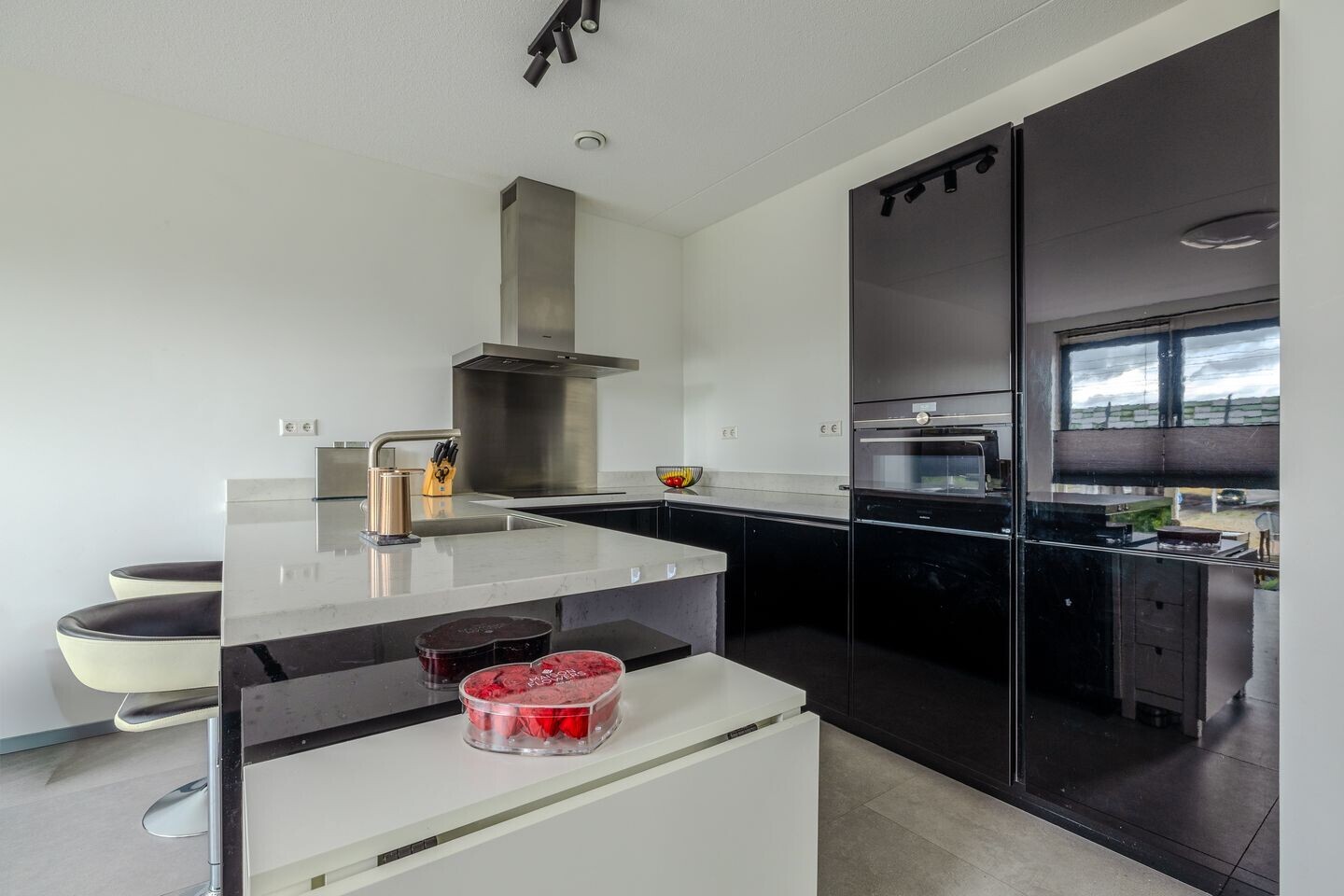 Appartement te koop: Louis Armstronglaan 556, Utrecht