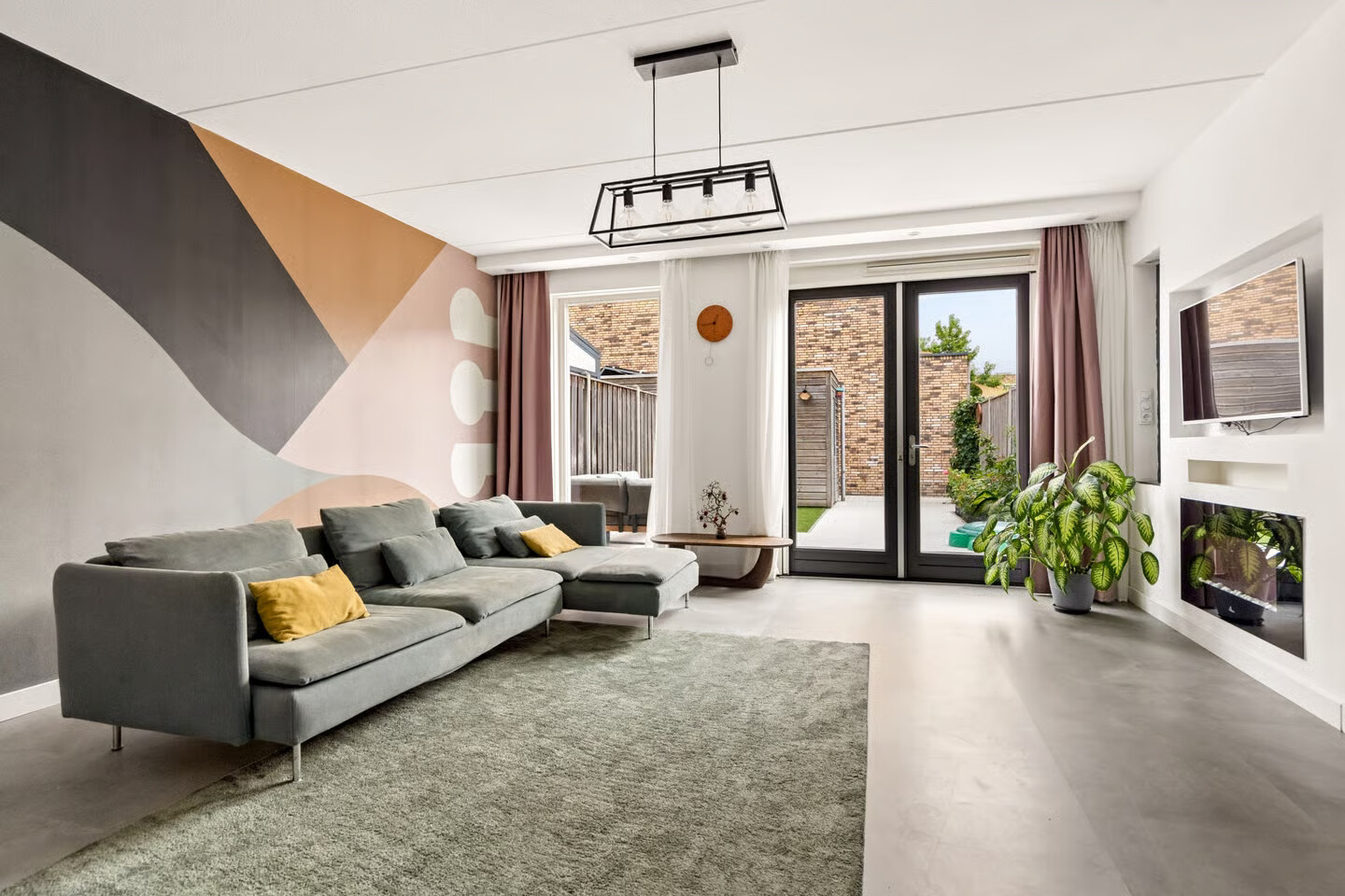 Tussenwoning te koop: Roy Eldridgepad 19, Utrecht