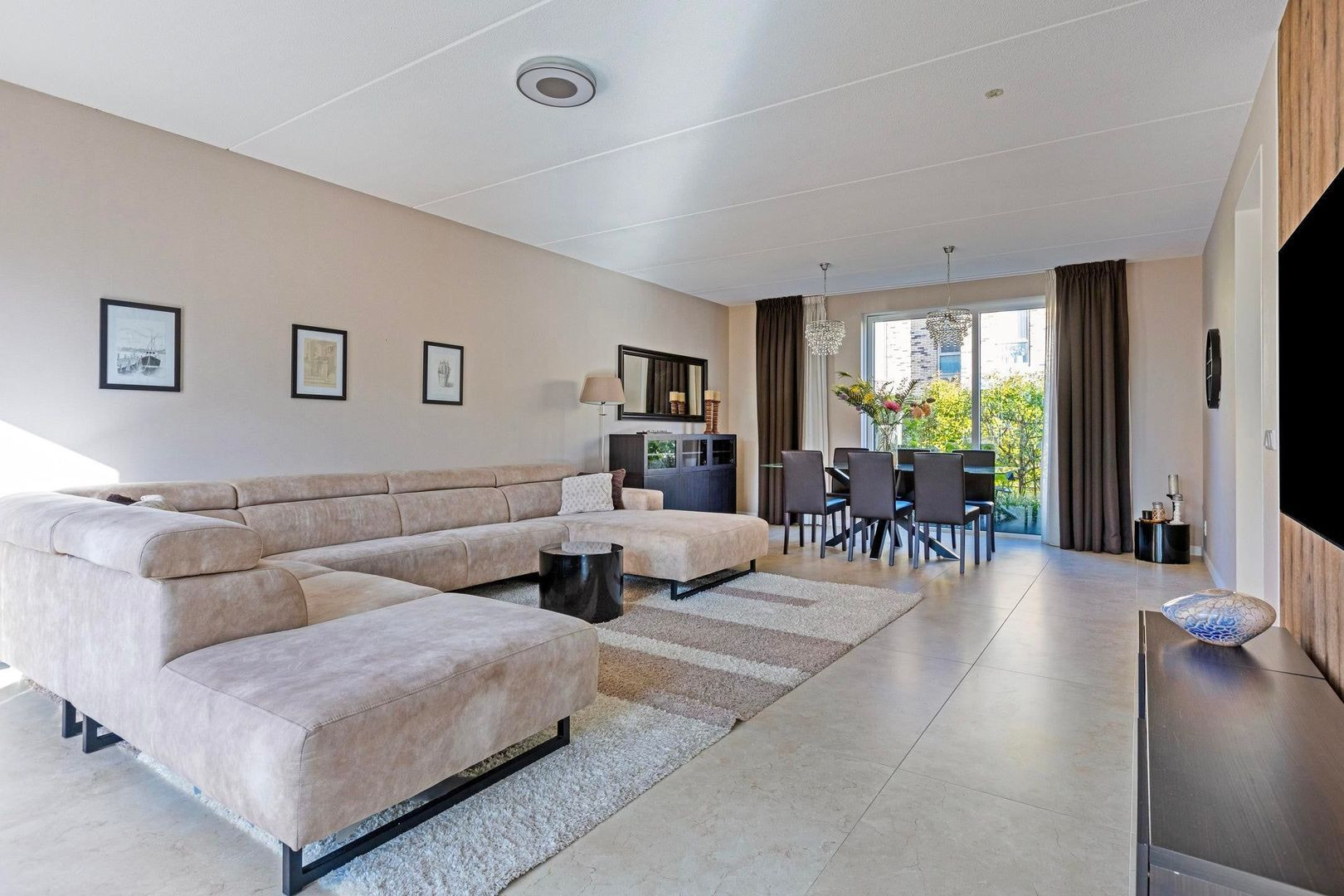 Hoekwoning te huur: Rudolf Kattnigghof 4, Utrecht