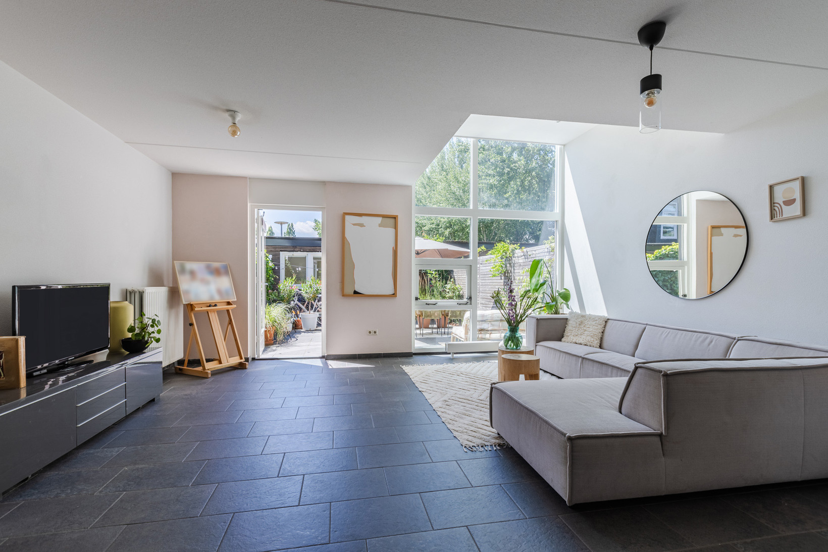 Tussenwoning te koop: Walter Kollolaan 212, Utrecht