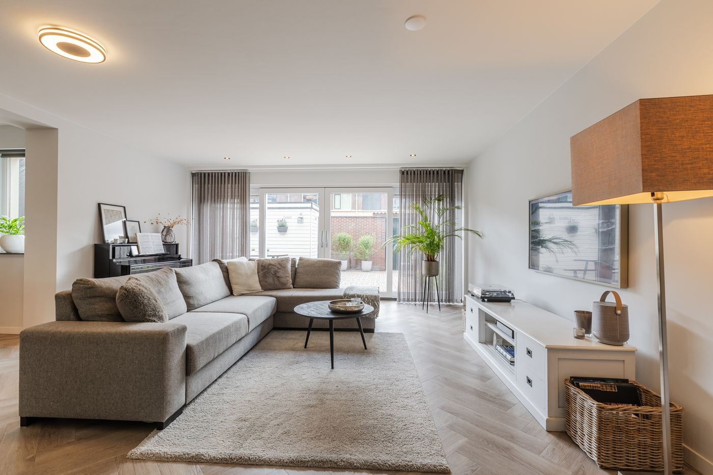Hoekwoning te koop: Rozemarijnsingel 49, Utrecht