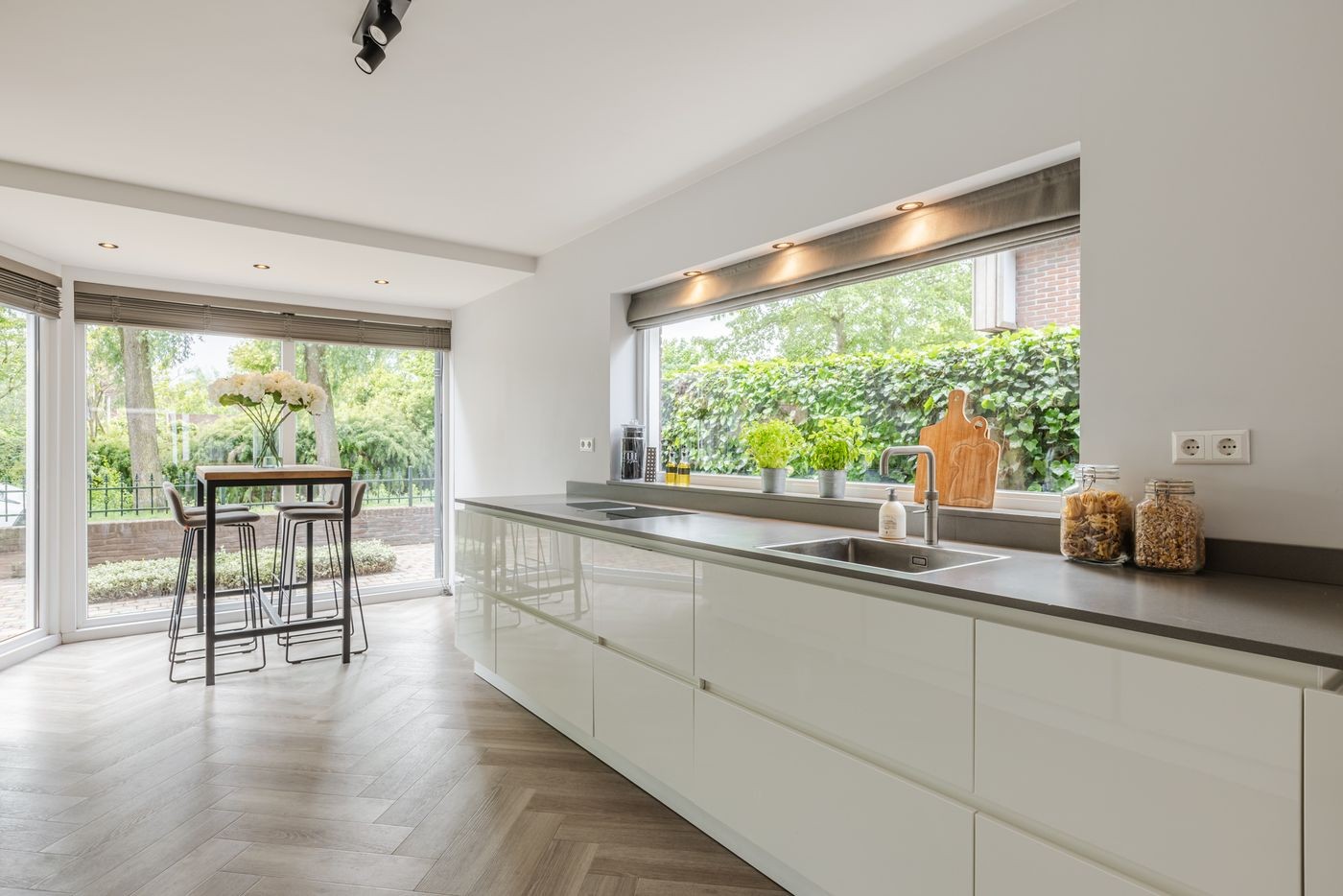 Hoekwoning te koop: Rozemarijnsingel 49, Utrecht