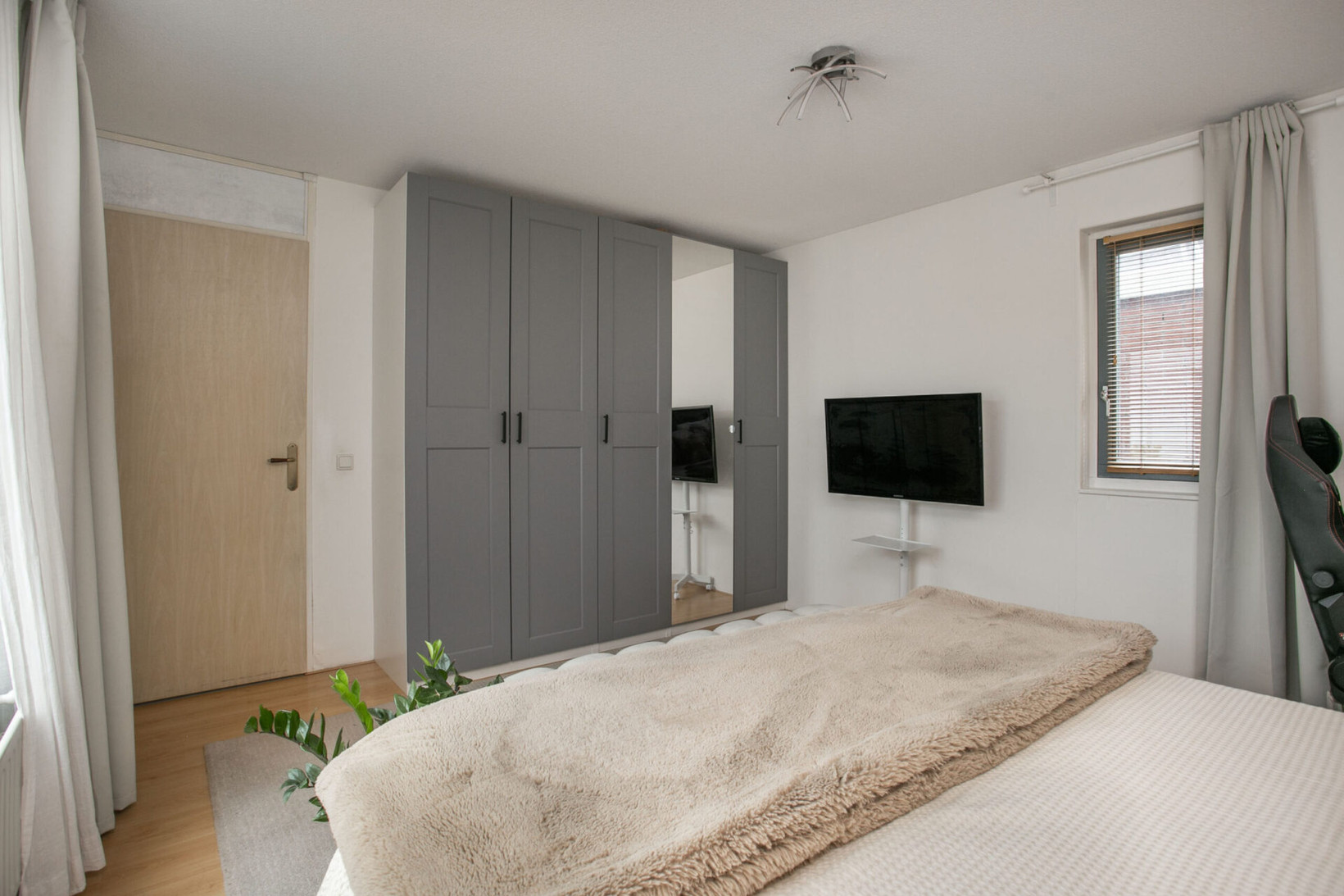 Tussenwoning te koop: Karwijstraat 26, Utrecht